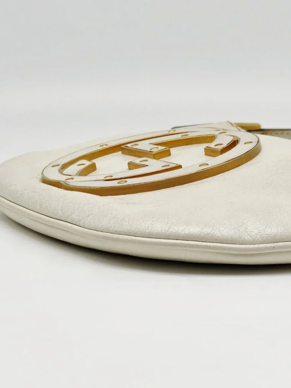 Gucci Britt Leather Hobo Bag Ivory GG Logo Gold Hardware Vintage Shoulder Bag